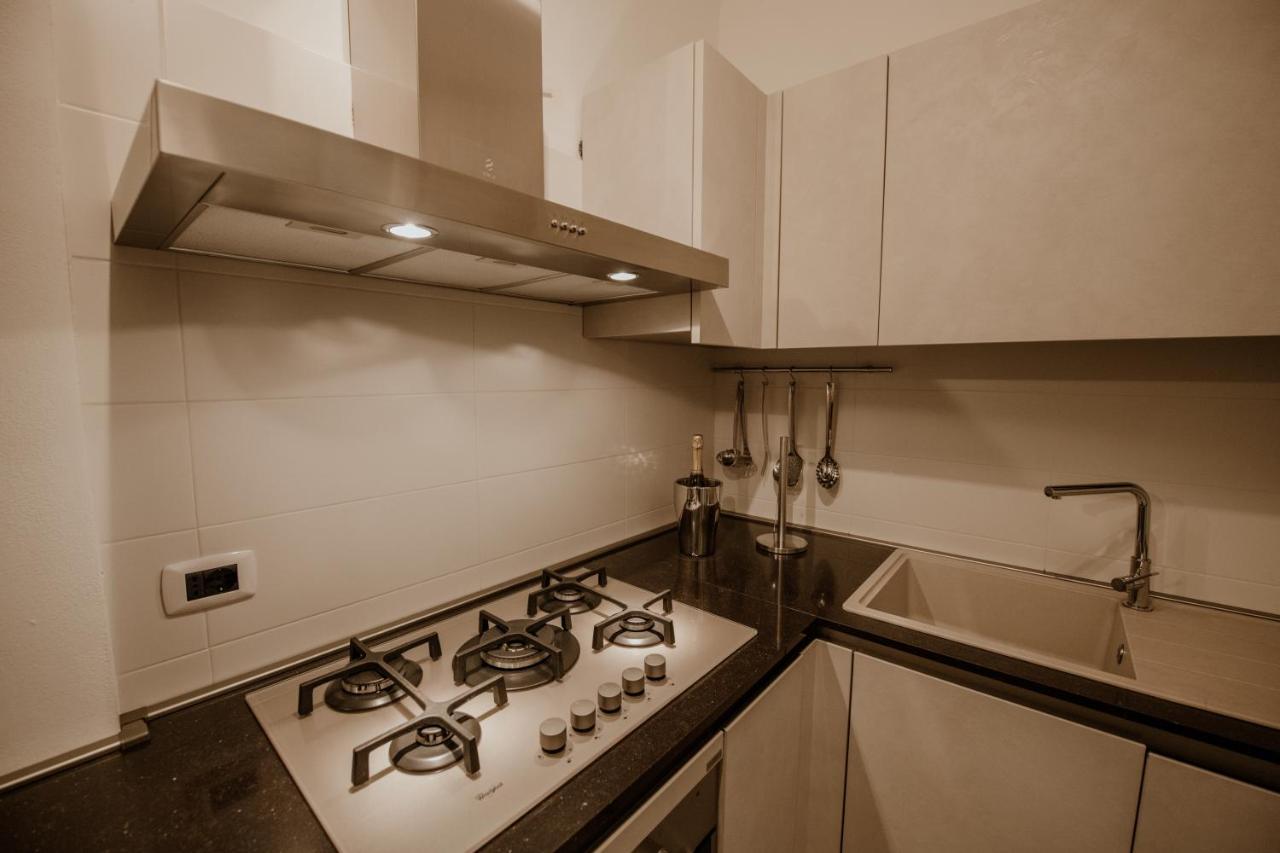 Pacuvius Home Suite B&B Бриндизи Екстериор снимка